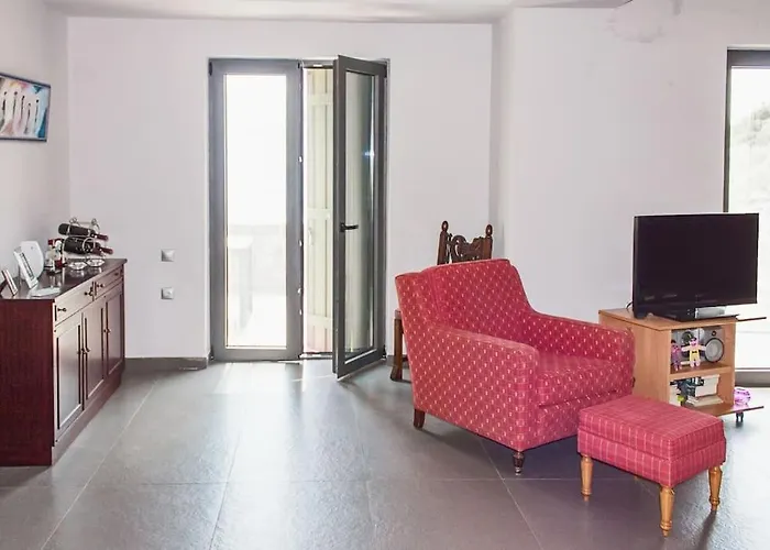 Tzouzos-Kordopateika Villa In Prosilio, Kardamyli