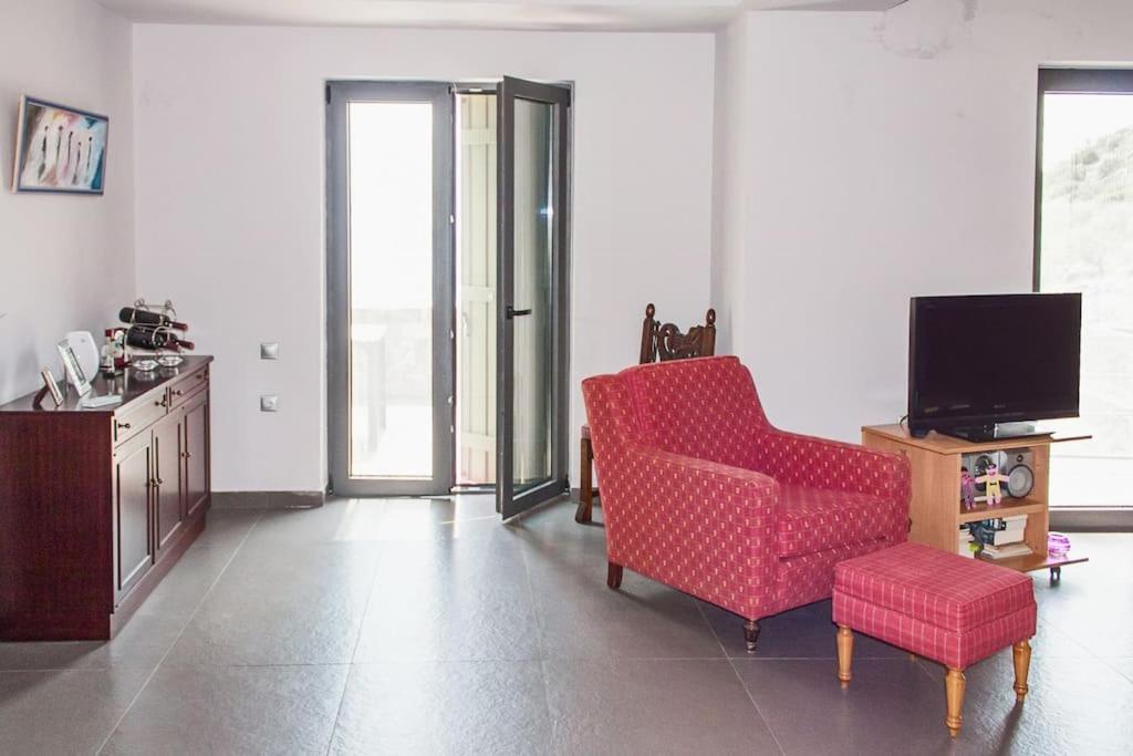 Tzouzos-kordopateika In Prosilio, Kardamyli Apartment Prosilio (Peloponnese)