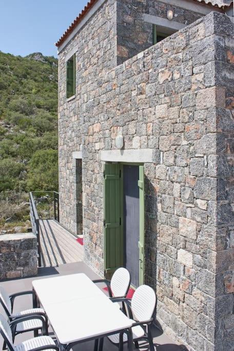 Tzouzos-kordopateika In Prosilio, Kardamyli *